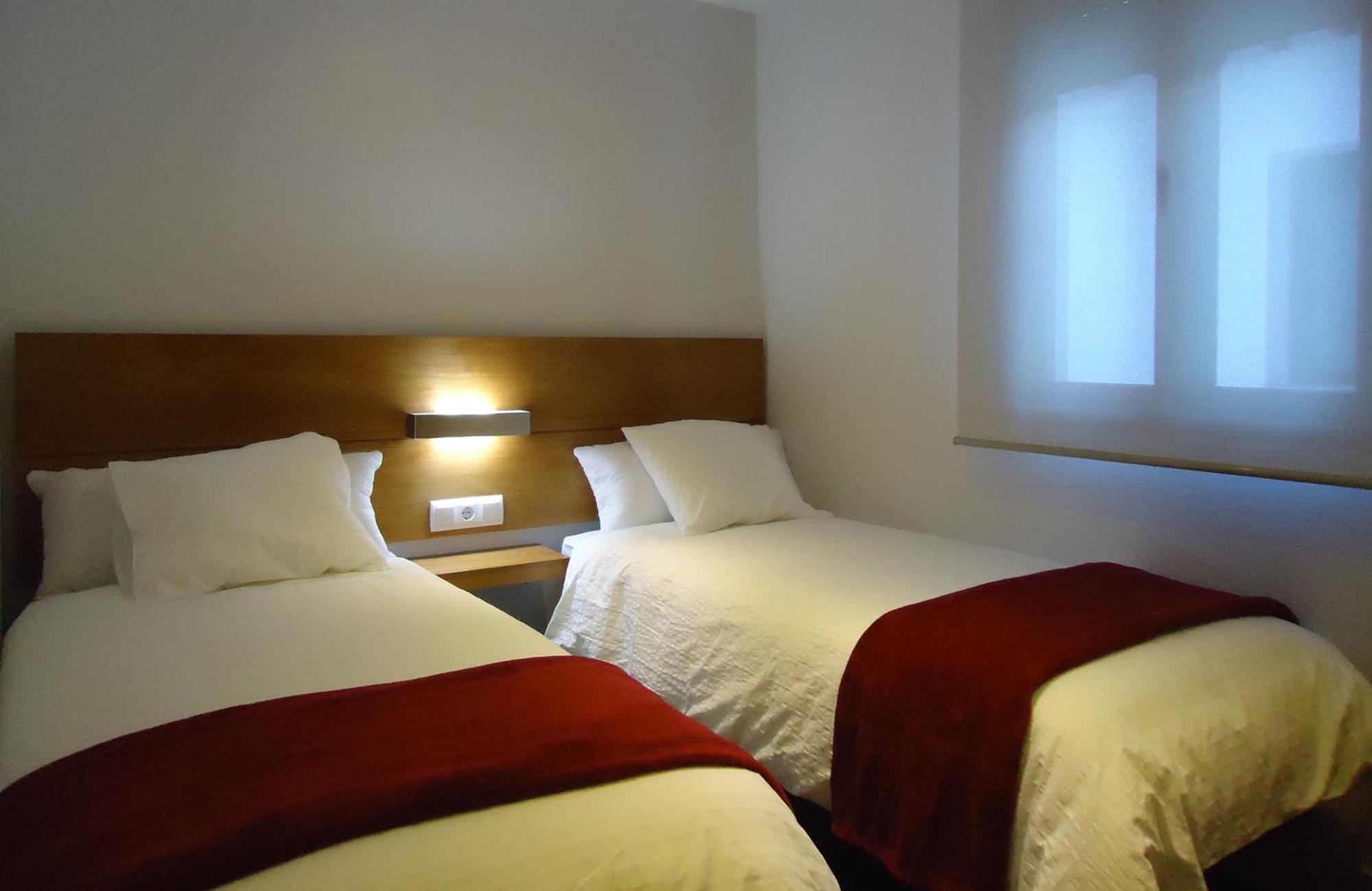 Apartamentos Turisticos Mauror Grenade Extérieur photo
