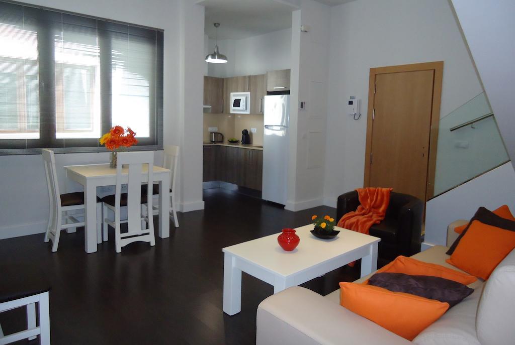 Apartamentos Turisticos Mauror Grenade Chambre photo